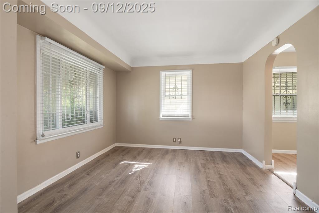 726 E Parkway Avenue, Flint, MI 48505 — Photo 4