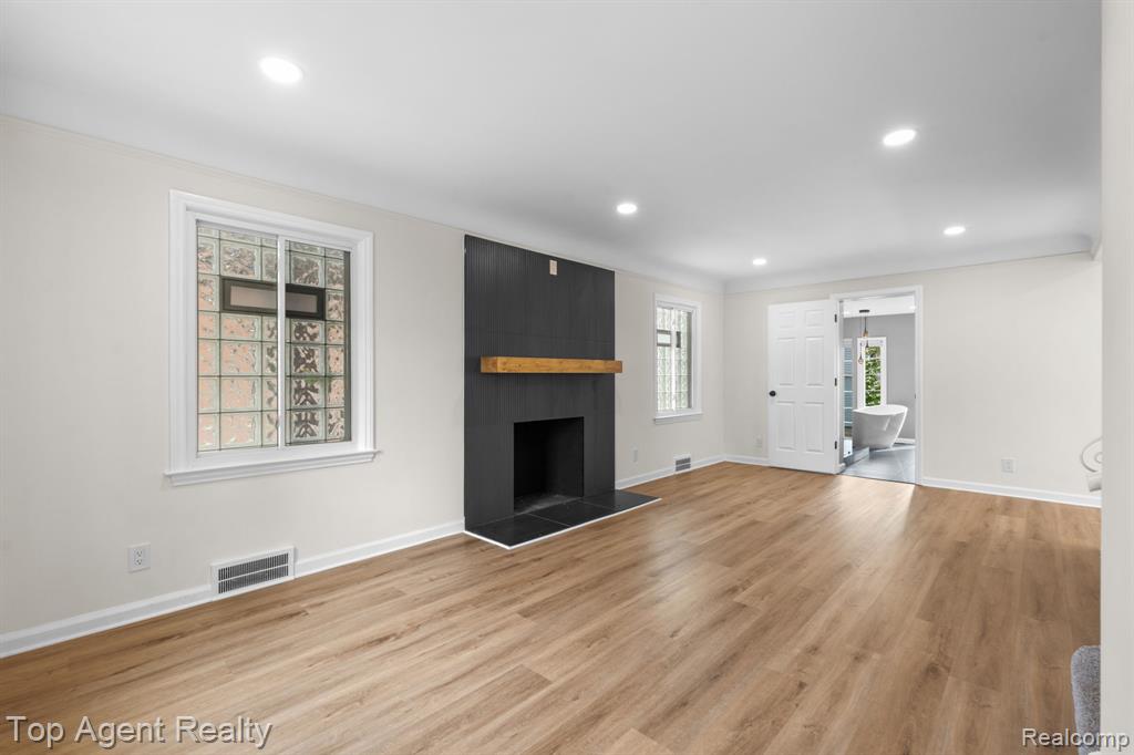 16124 Fielding Street, Detroit, MI 48219 — Photo 11