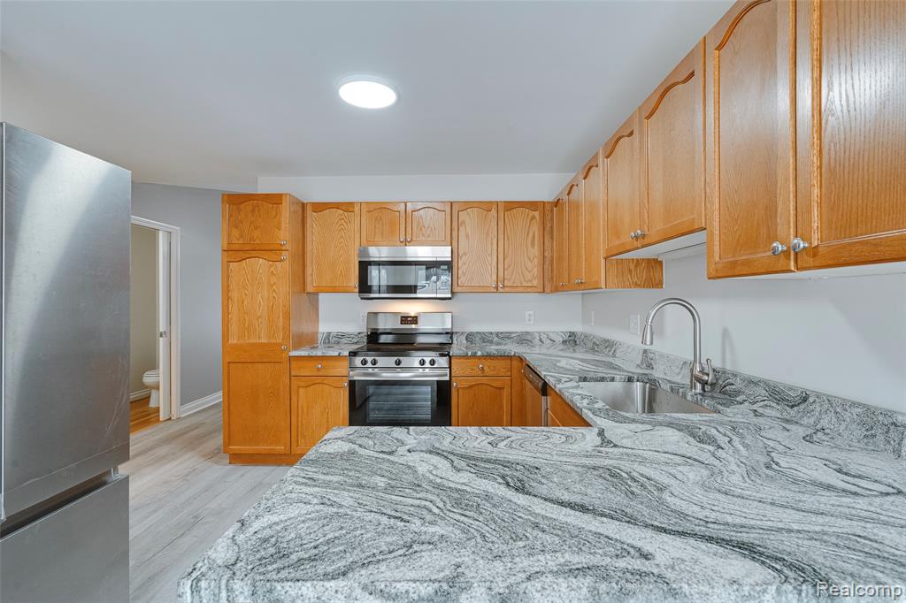 6170 N NEWBURGH Road, Westland, MI — Photo 24