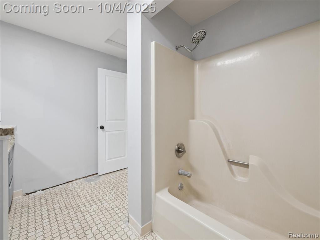 5600 Garretson Lane, Oxford, MI 48371 — Photo 22
