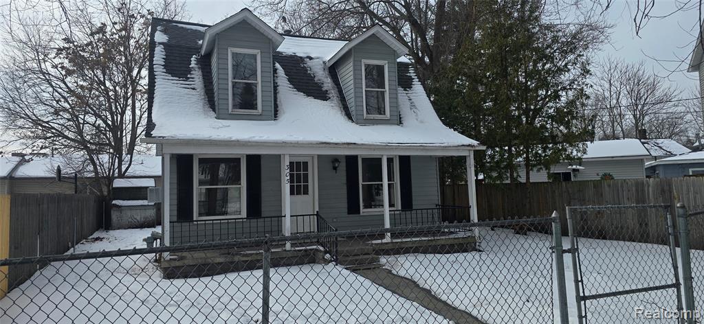 517 Fitzhugh Street, Midland, MI 48640 — front exterior
