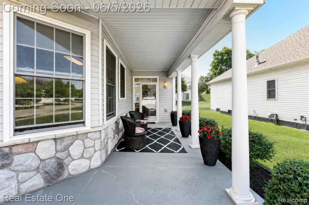 3580 Riverside Drive, Auburn Hills, MI 48326 — Photo 4