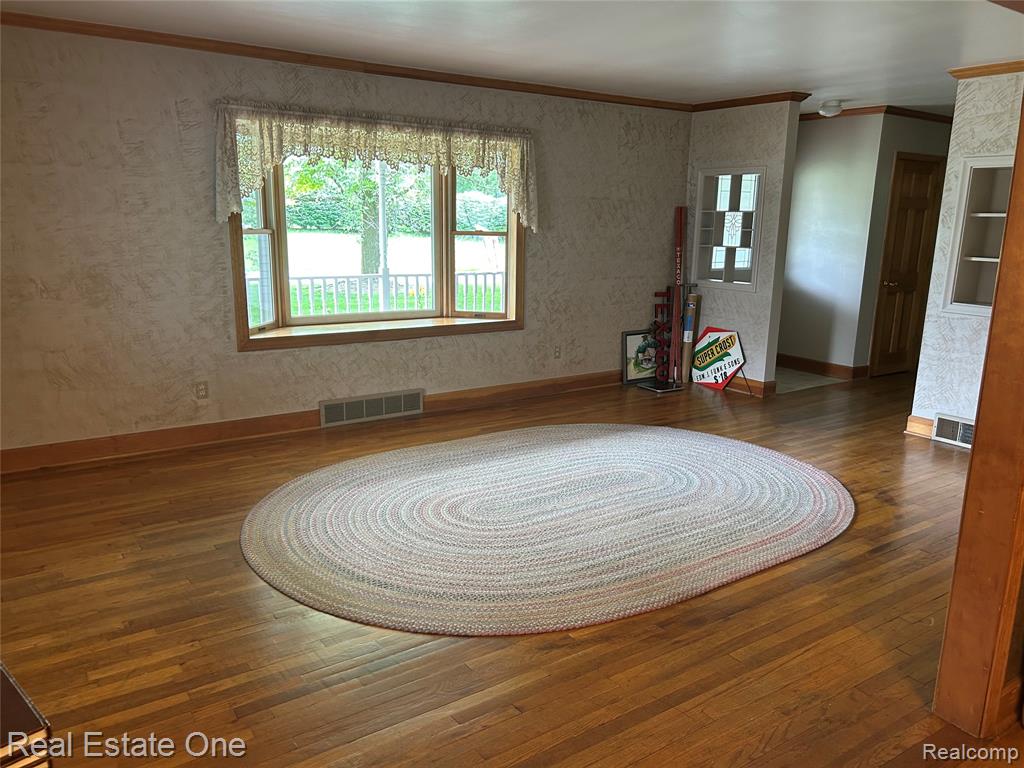 11030 Marshall Road, South Lyon, MI 48178 — Photo 17