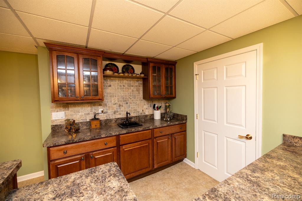 7185 Elderwood Circle, Clarkston, MI — Photo 33