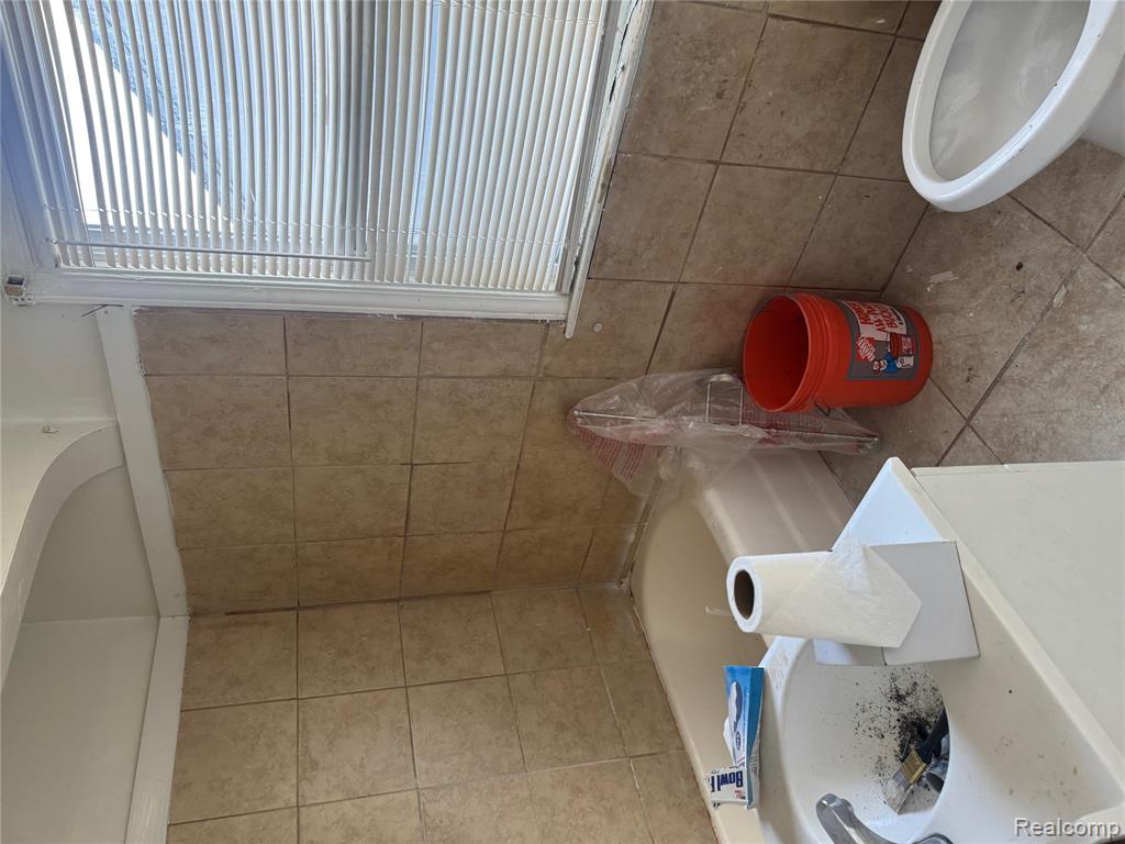 8841 Mendota Street, Detroit, MI 48204 — Photo 6