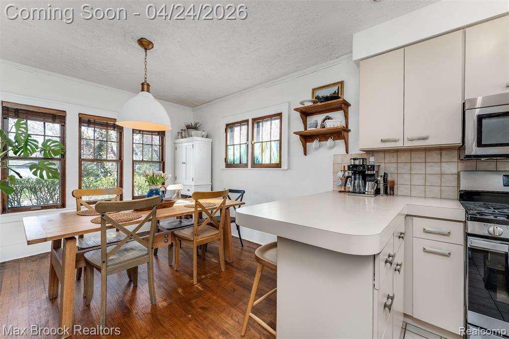 36 Kensington Boulevard, Pleasant Ridge, MI — Photo 13