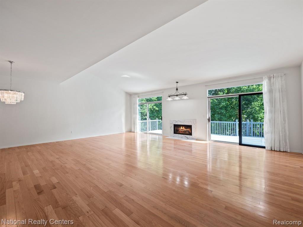 4888 WOODCLIFF HILL Road, West Bloomfield, MI 48323 — Photo 15