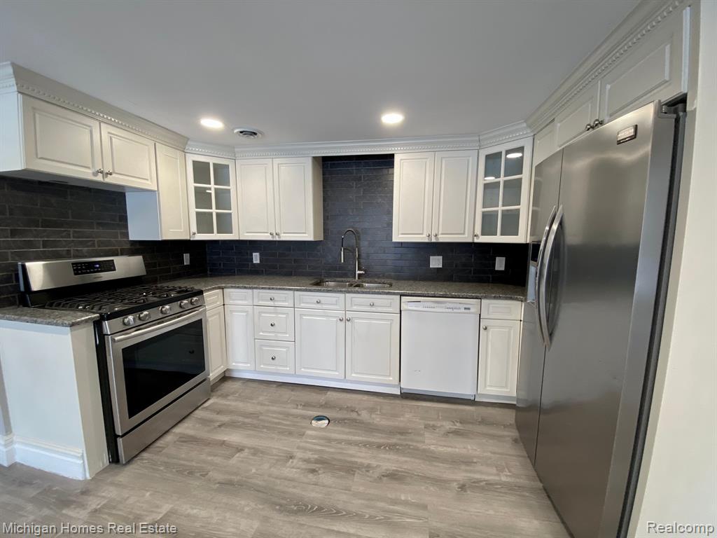 8089 N HOLLY Road, Grand Blanc, MI 48439 — Photo 19