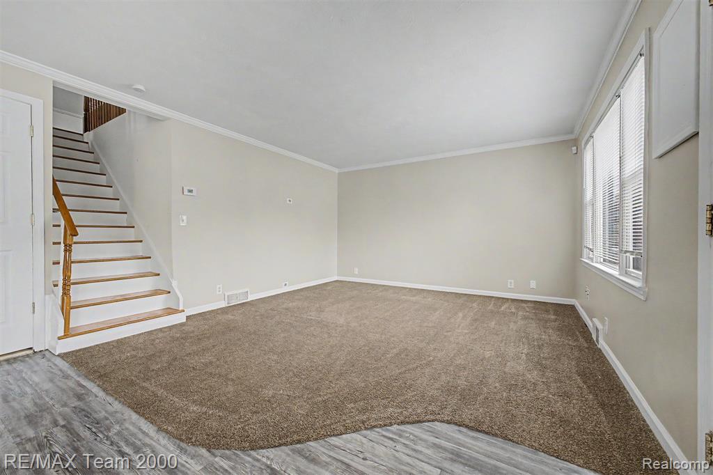5635 Westpoint Street, Dearborn Heights, MI 48125 — Photo 19