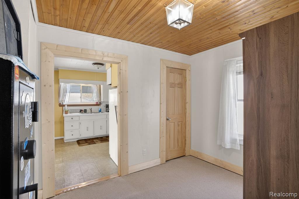 6074 Lennon Road, Swartz Creek, MI 48473 — Photo 14