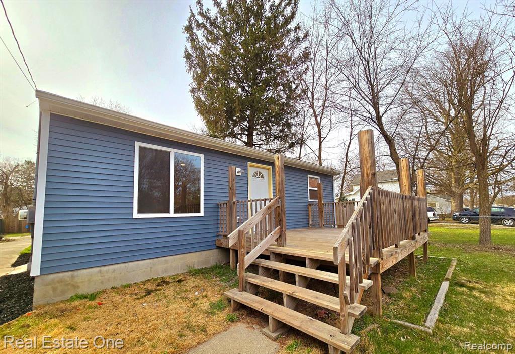 4912 PLEASANT GROVE Road, Lansing, MI 48910 — Photo 2