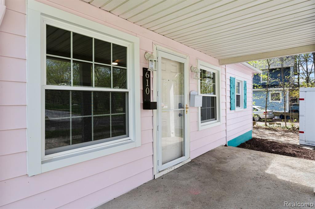 610 E CROSS Street, Ypsilanti, MI 48198 — Photo 2