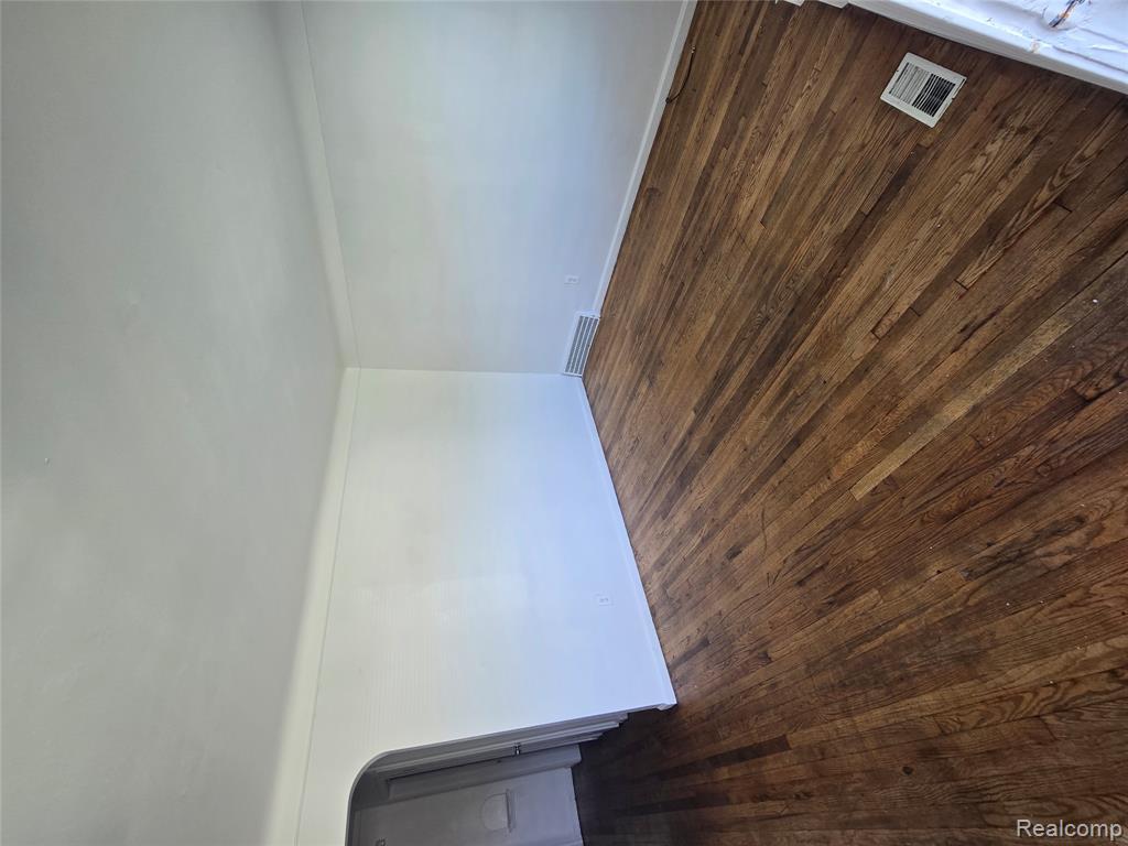 8842 Longacre Street, Detroit, MI 48228 — Photo 10