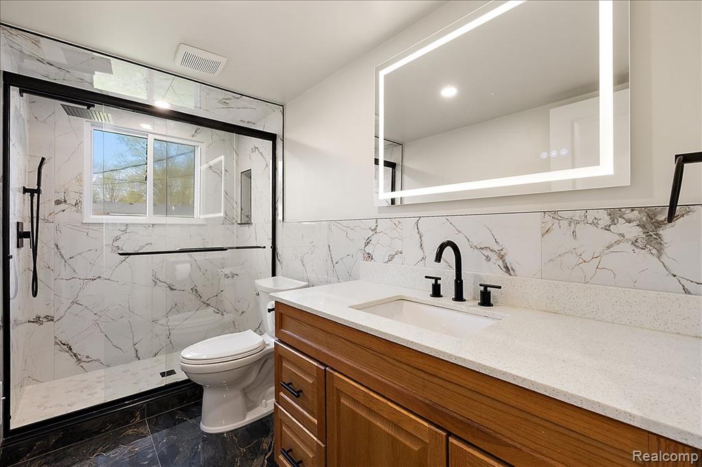 47349 Nita Drive, Utica, MI 48317 — Photo 21
