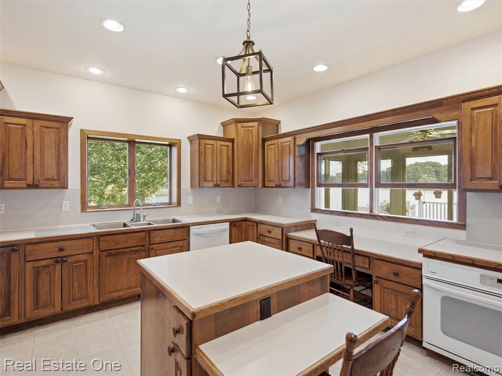 9400 Sashabaw Road, Clarkston, MI 48348 — Photo 30