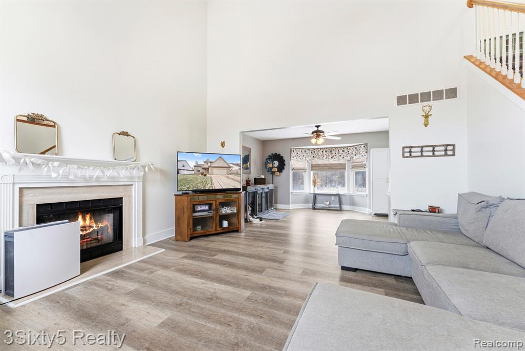 33188 Mallard Drive, Rockwood, MI — Photo 5