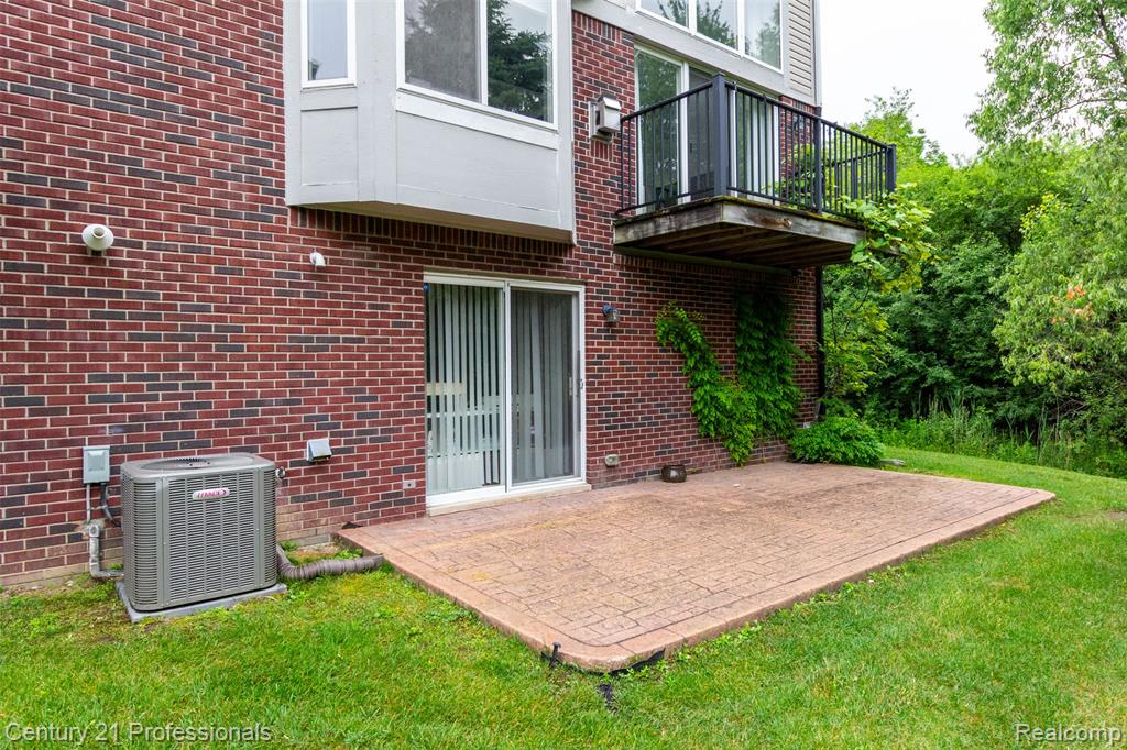 757 Sandalwood Drive, Troy, MI 48085 — Photo 34