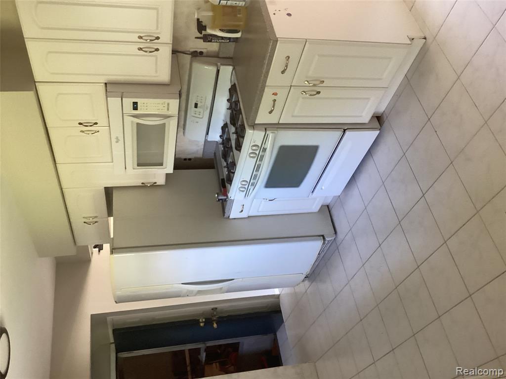 453 N Wildwood Street, Westland, MI — Photo 17
