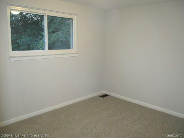 5283 Shrewsbury Drive, Troy, MI 48085 — Photo 20