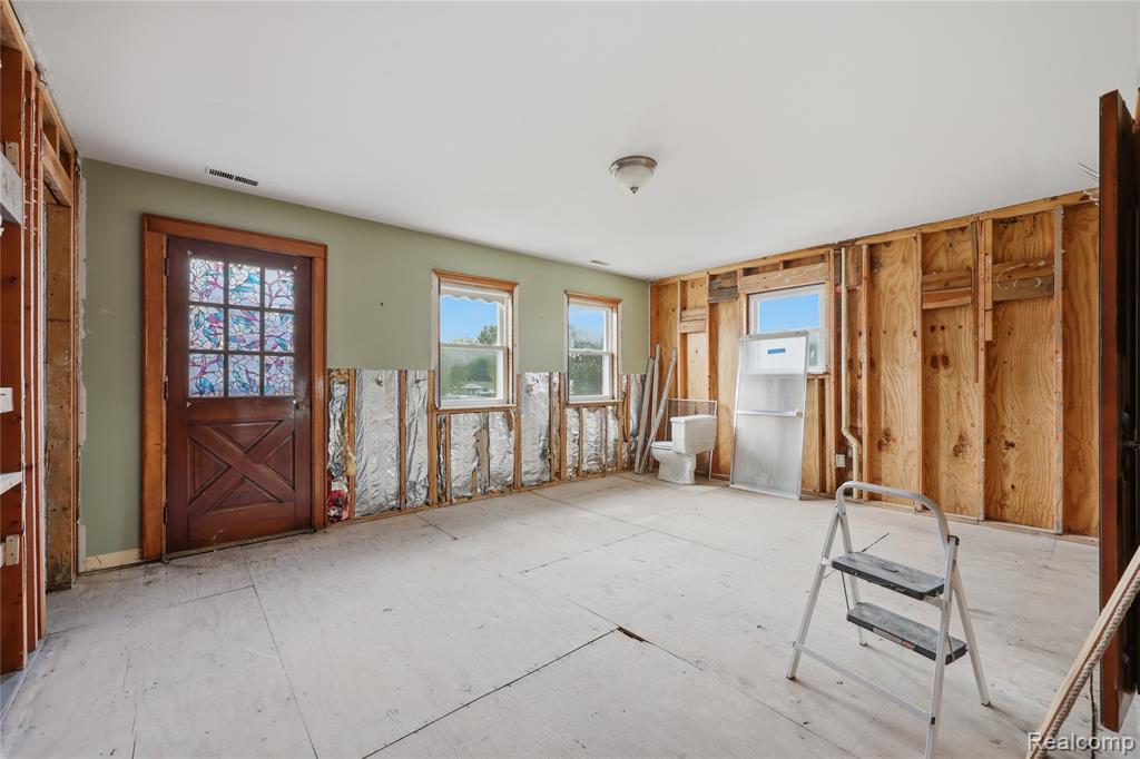 5557 Pointe Dr. Drive, East China, MI — Photo 23