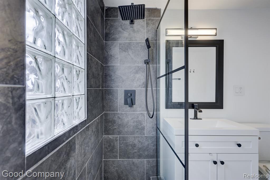 564 E Lewiston Avenue, Ferndale, MI 48220 — Photo 18