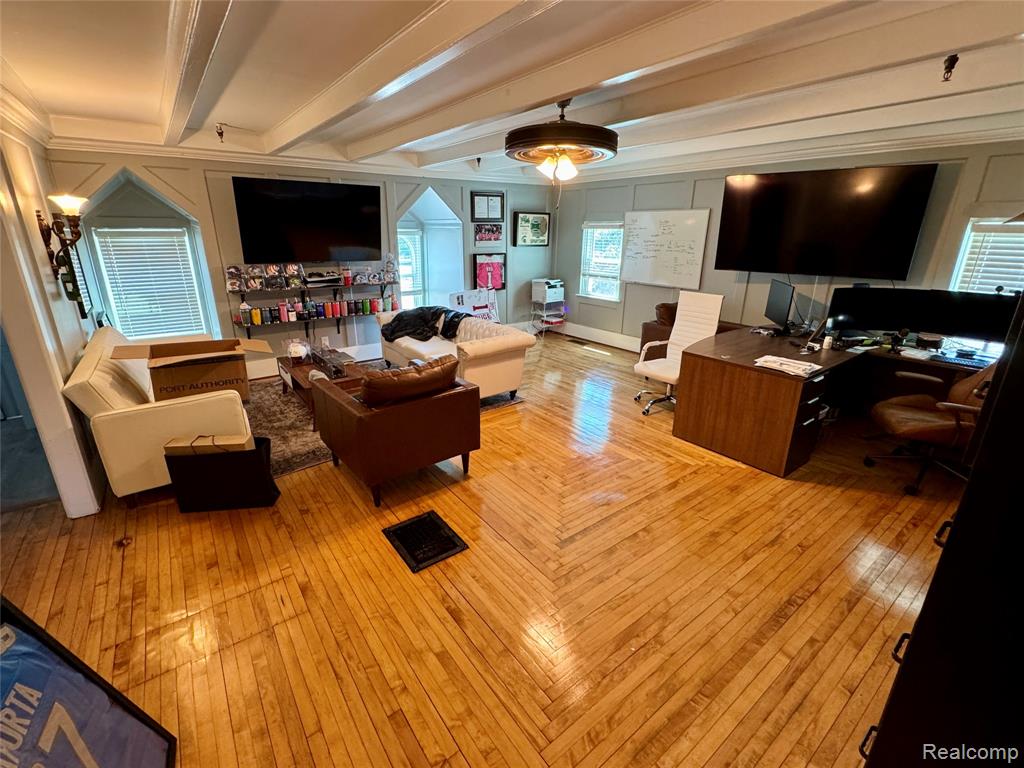 2156 W JEFFERSON Avenue, Trenton, MI, 48183