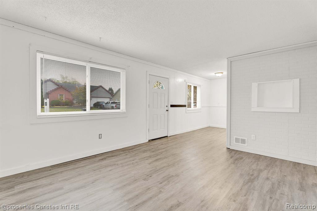 6516 Oak Street, Taylor, MI 48180 — Photo 7