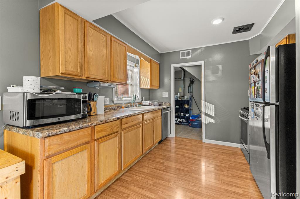 4494 Huron Street, Dearborn Heights, MI 48125 — Photo 13