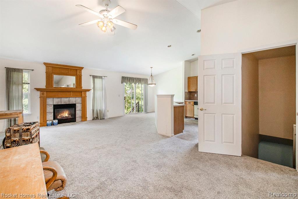 7256 MAPLELAWN Drive, Ypsilanti, MI 48197 — Photo 6