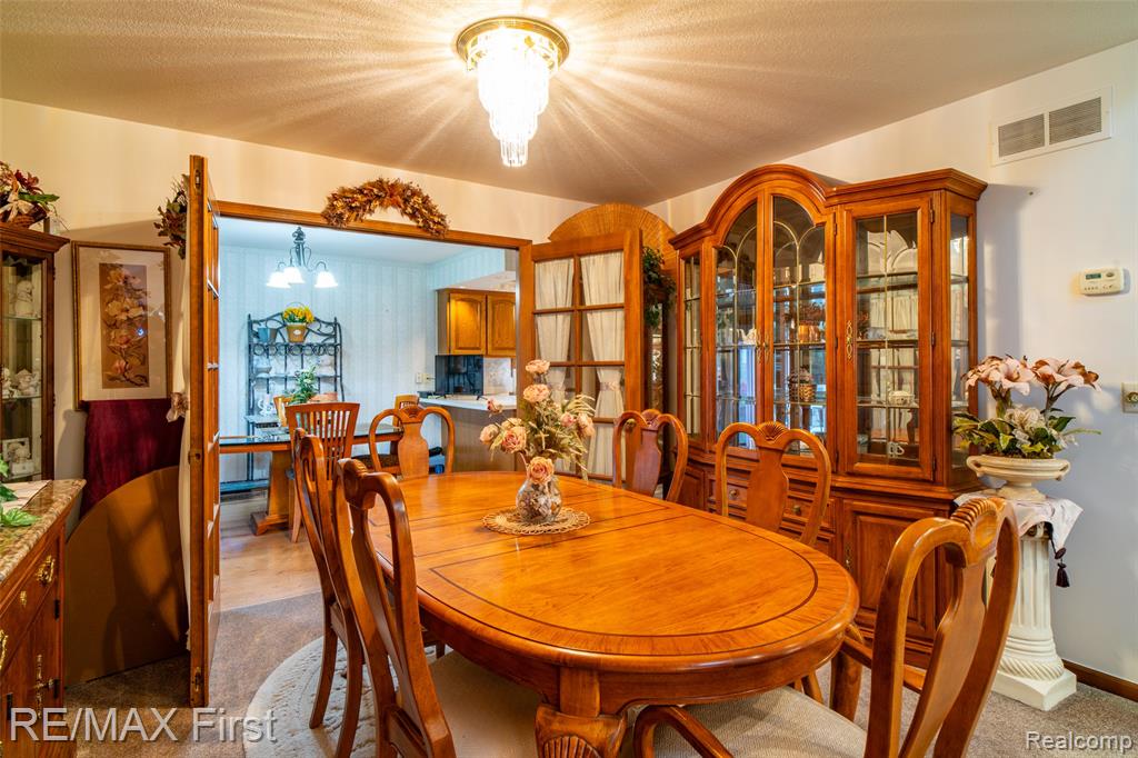 47799 Farmbrook Court, Chesterfield, MI — Photo 20