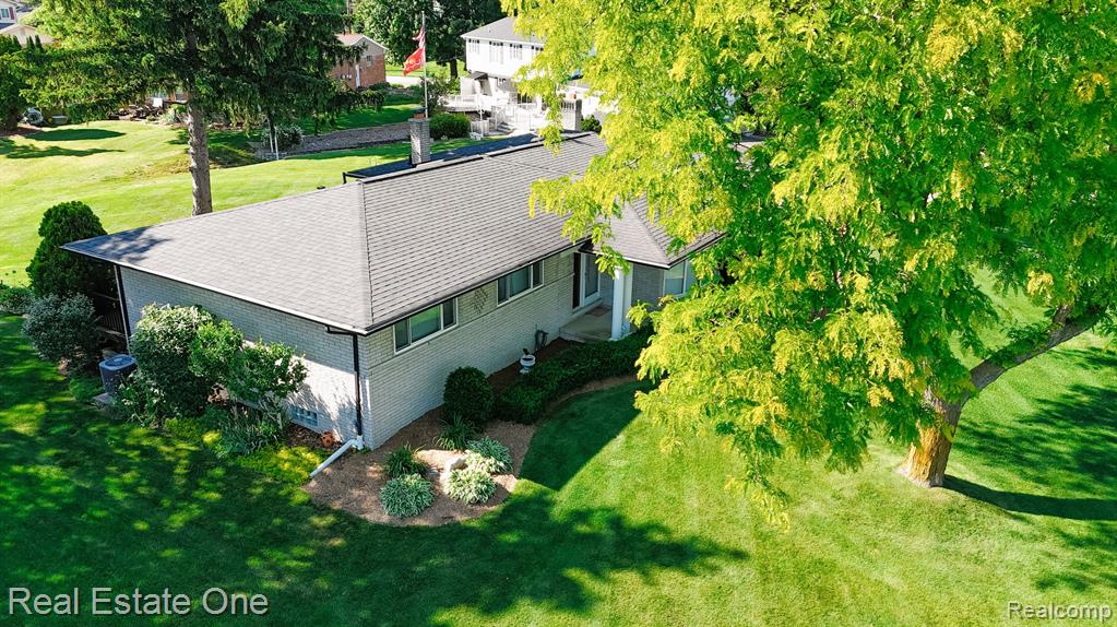 54511 MERKEL Lane, Shelby Twp, MI 48316 — Photo 34