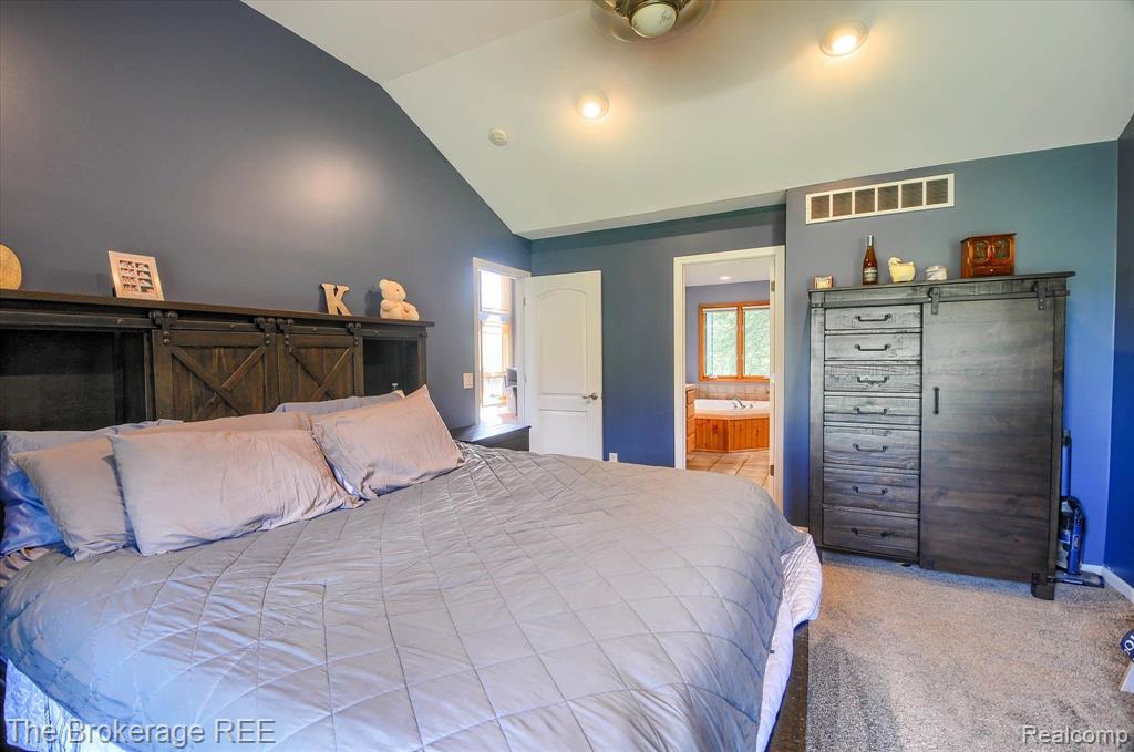8535 Ridge Road, Goodrich Vlg, MI — Photo 18