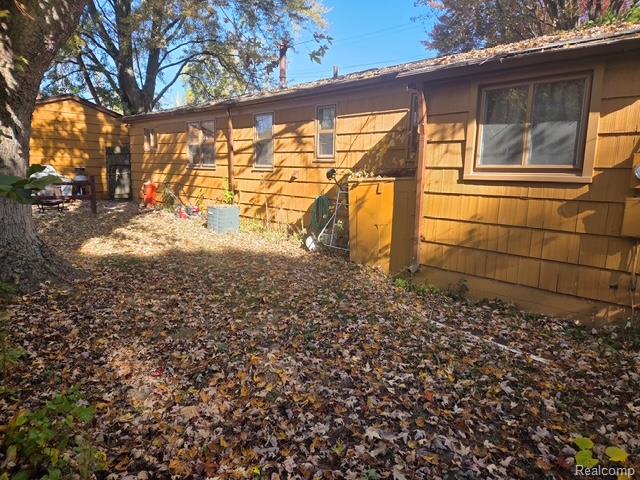 367 Sherwood Lane, Algonac, MI 48001 — Photo 4