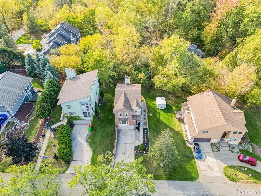 5570 Wildrose Avenue, West Bloomfield, MI — Photo 27
