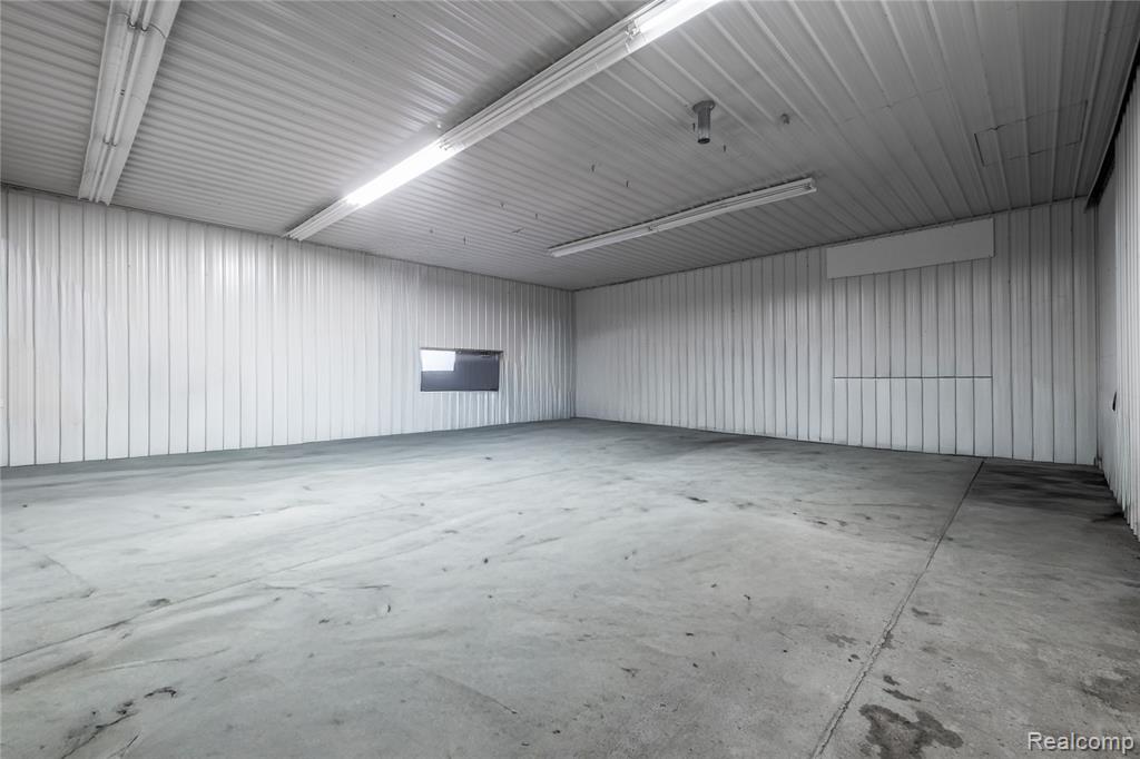 5378 Fenton Road, Flint, MI 48507 — Photo 25