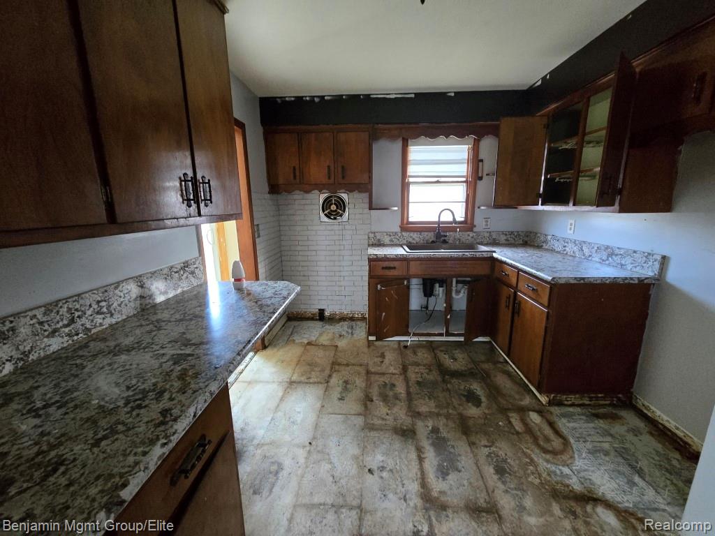 9298 Varodell Drive, Davison, MI 48423 — Photo 6