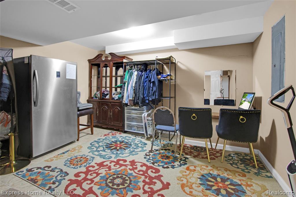 25244 INDEPENDENCE Trail, Warren, MI 48089 — Photo 26