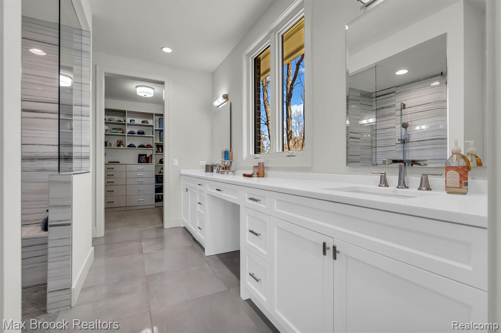 4887 WYE OAK Road, Bloomfield Hills, MI 48301 — Photo 22