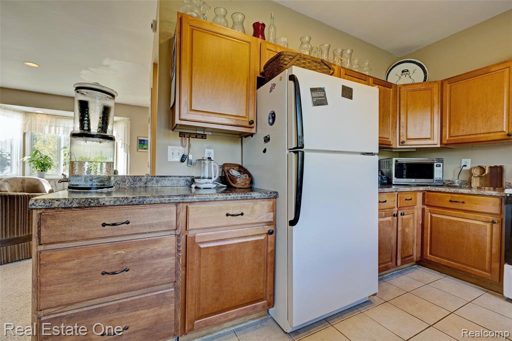 2444 Ray Road, Oxford, MI 48370 — Photo 8