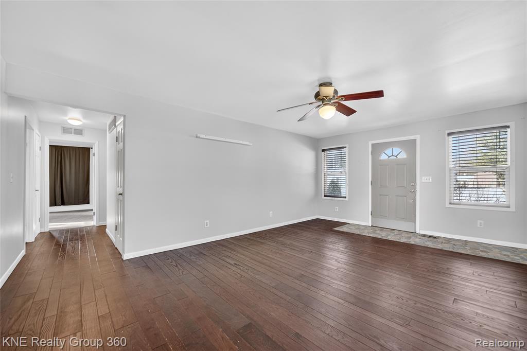 5357 Military Avenue, Brighton, MI 48116 — Photo 15
