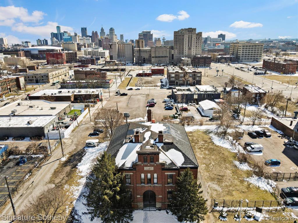 453 MARTIN LUTHER KING JR Boulevard, Detroit, MI 48201 — Photo 26