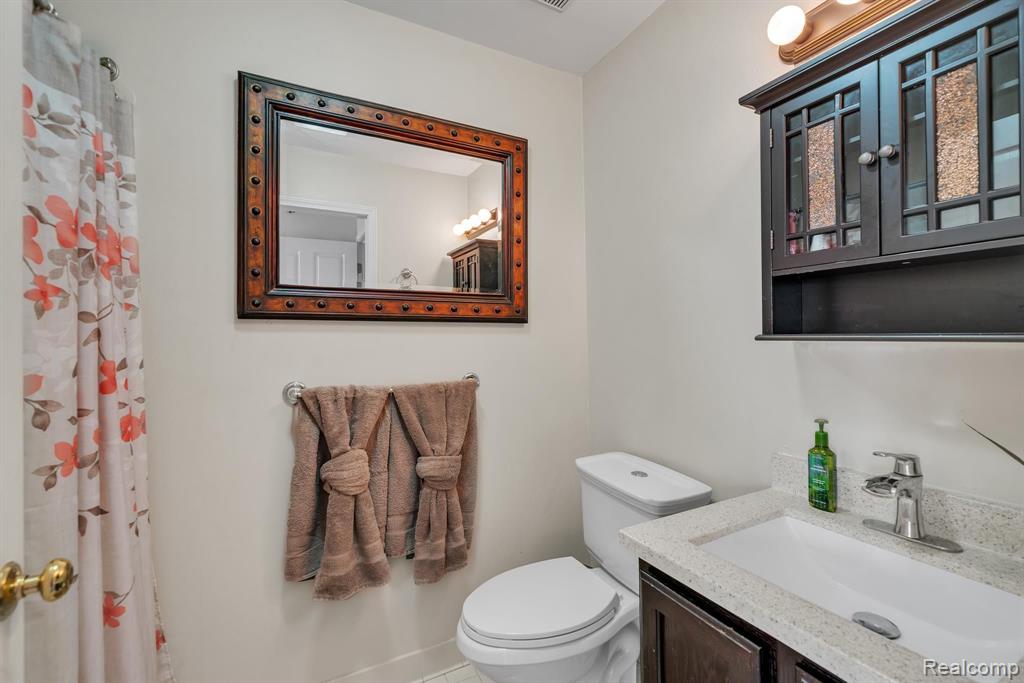 25298 SAINT JAMES, Southfield, MI 48075 — Photo 19