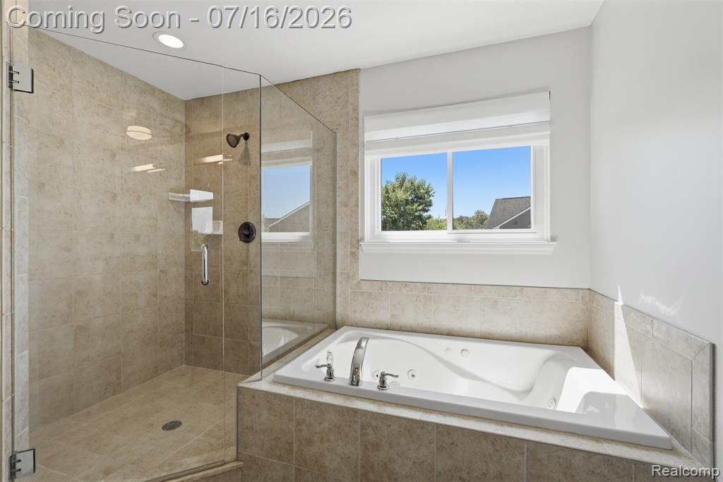 23782 Prescott Lane E, South Lyon, MI 48178 — Photo 36