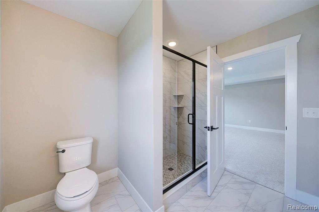 664 ROUND ROCK, Howell, MI 48843 — Photo 16