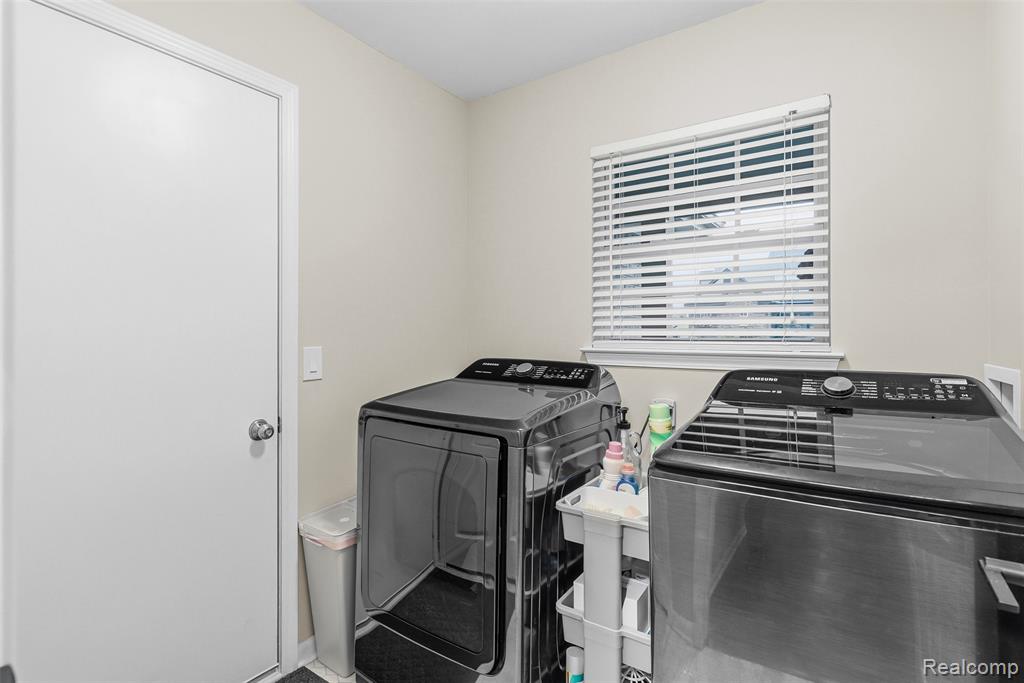 6158 Lismore Circle, Grand Blanc, MI 48439 — Photo 24