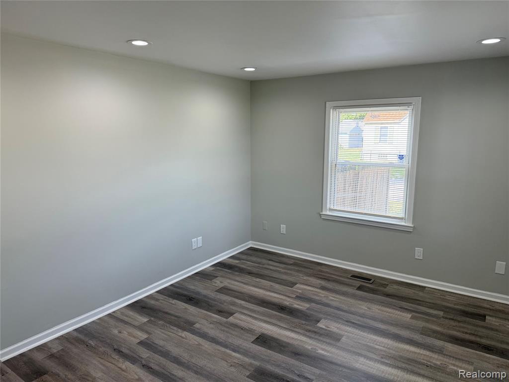 4812 Howe Road, Wayne, MI 48184 — Photo 7
