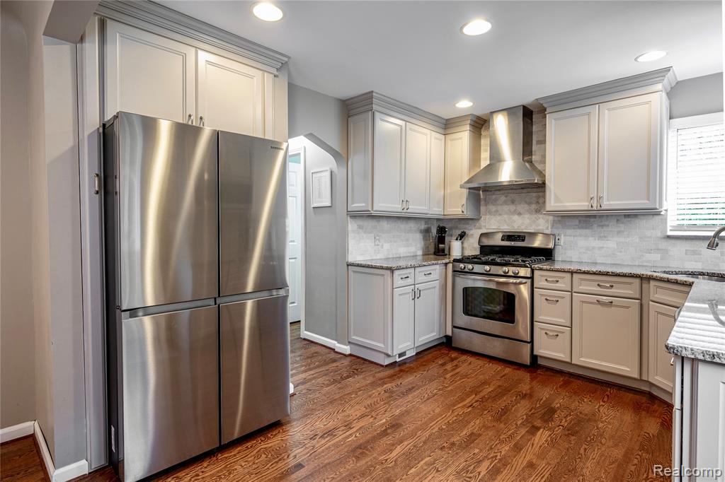 4121 Arlington Drive, Royal Oak, MI 48073 — Photo 2
