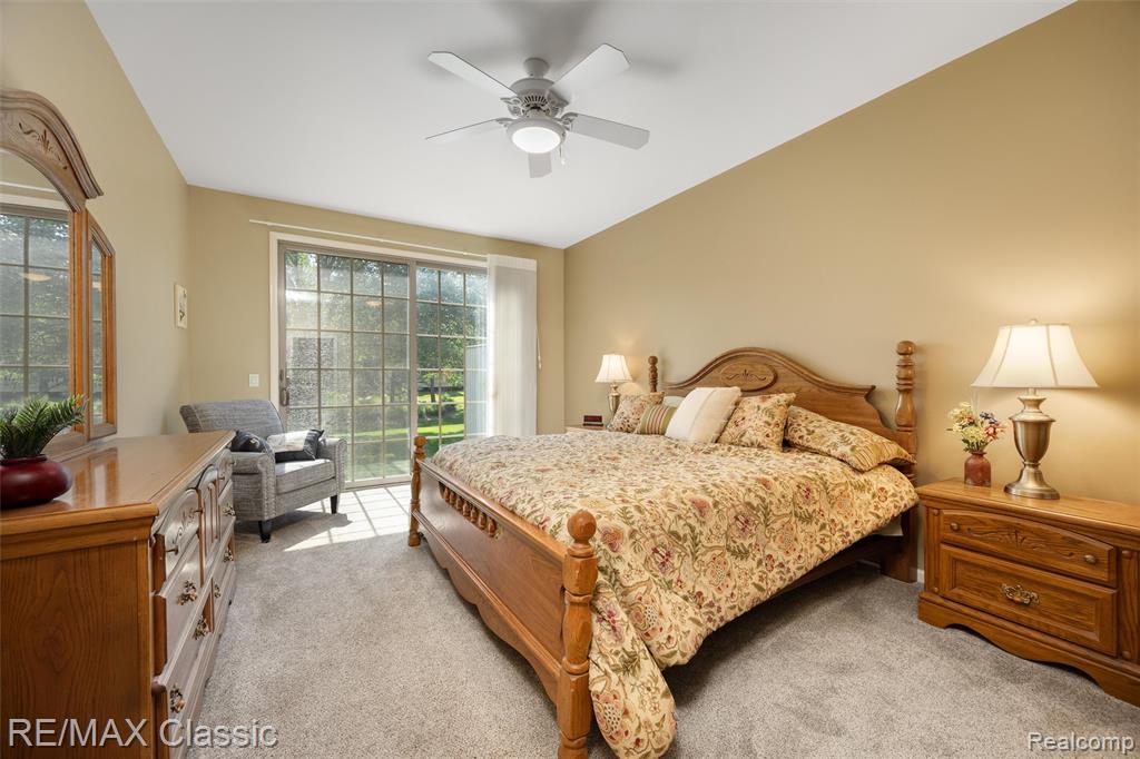 16934 Lochmoor Circle W, Northville, MI 48168 — Photo 19