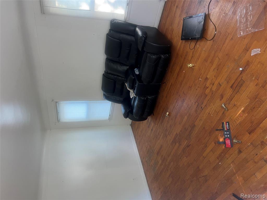 721 Huron Street, Flint, MI 48507 — Photo 2