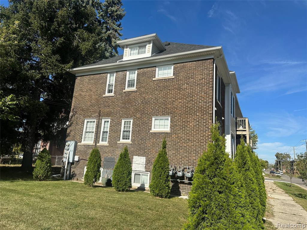 458 Hague Street - Photo 2